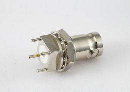 BNC連接器PCB安裝母頭180度前鎖穿墻插孔50Ω